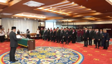 Gubernur Kaltim Lantik 91 Pejabat, Tekankan ASN Harus Melayani dan Berintegritas