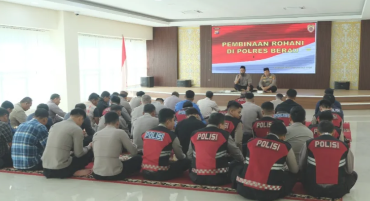 Polres Berau Gelar Binrohtal, Perkuat Iman dan Integritas Personel
