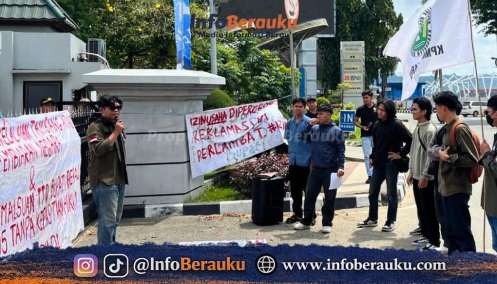Demo di Kantor Gubernur Kaltim, Mahasiswa Berau Soroti Dugaan TTD Palsu dan Reklamasi Tambang
